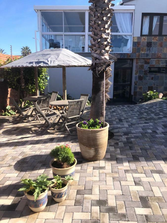 Le Blue Guesthouse Port Elizabeth Kültér fotó